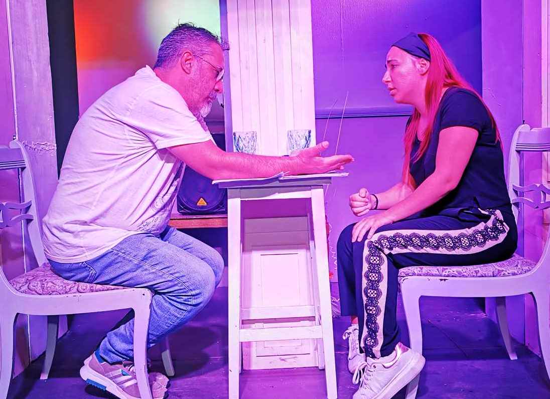 Θεατροποιημένη ανάγνωση του έργου του Χάρη Βλαβιανού στον Πολυχώρο ΕΣΤΙΑ. Με τους: Χριστίνα Γαβριηλίδου, Κατερίνα Σκουφάρη, Γιώργο Κωνσταντίνου.