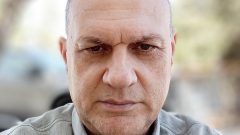 Ένοχοι μέχρι αποδείξεως του αντιθέτου: Η νέα σχέση πολίτη – τράπεζας. Του Άρη Νότη.